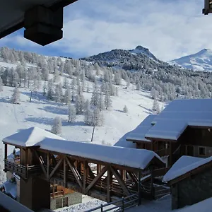Joli T4 à Vars Dans Résidence 4 étoiles Vars (Hautes-Alpes)